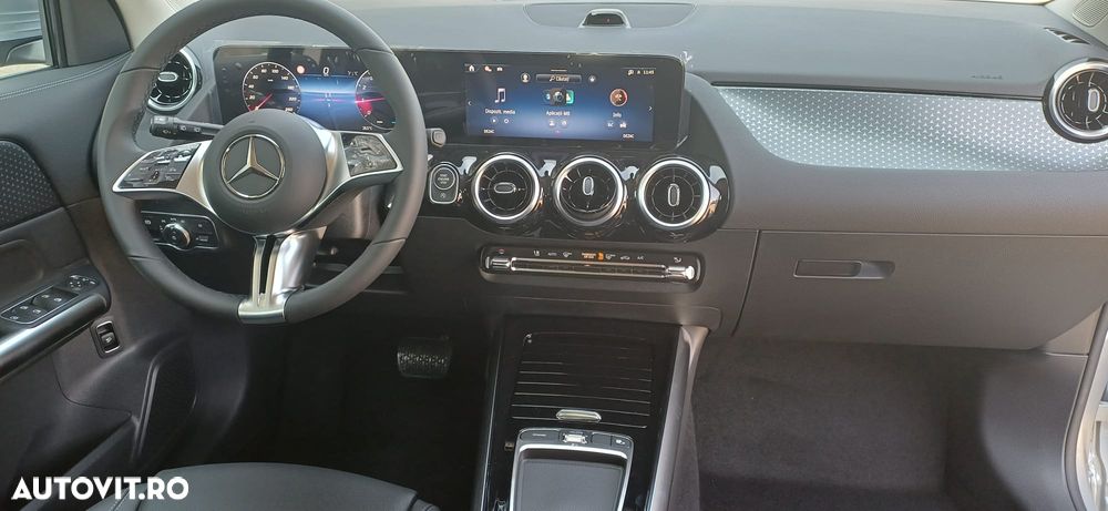 Mercedes-Benz GLA 180 MHEV - 9