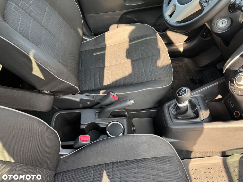 Kia Venga 1.4 L - 25