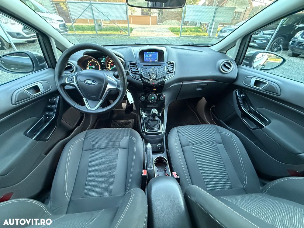 Ford Fiesta 1.5 TDCi Ambiente - 6