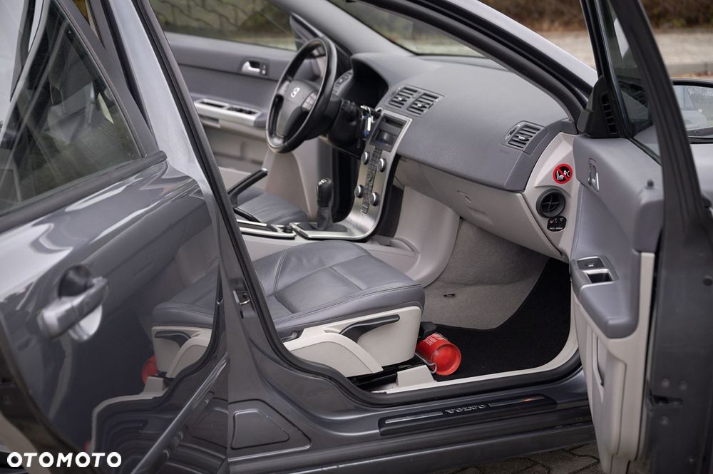 Volvo V50 2.0D DPF Momentum - 23