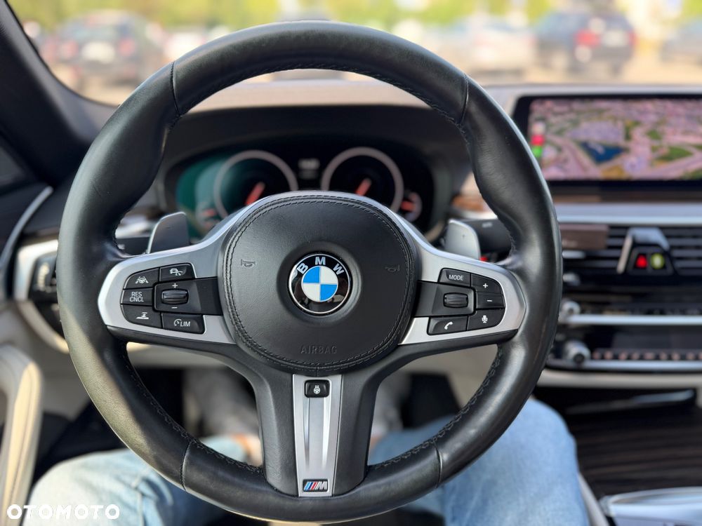 BMW Seria 5 530i xDrive M Sport sport - 19