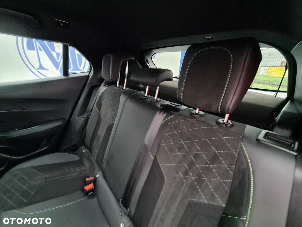 Peugeot 2008 1.5 BlueHDi GT S&S EAT8 - 31