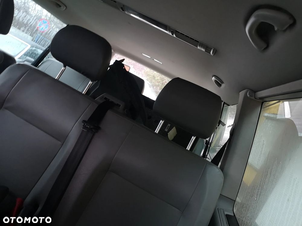 Volkswagen Transporter Caravelle Lang Comfortline - 11