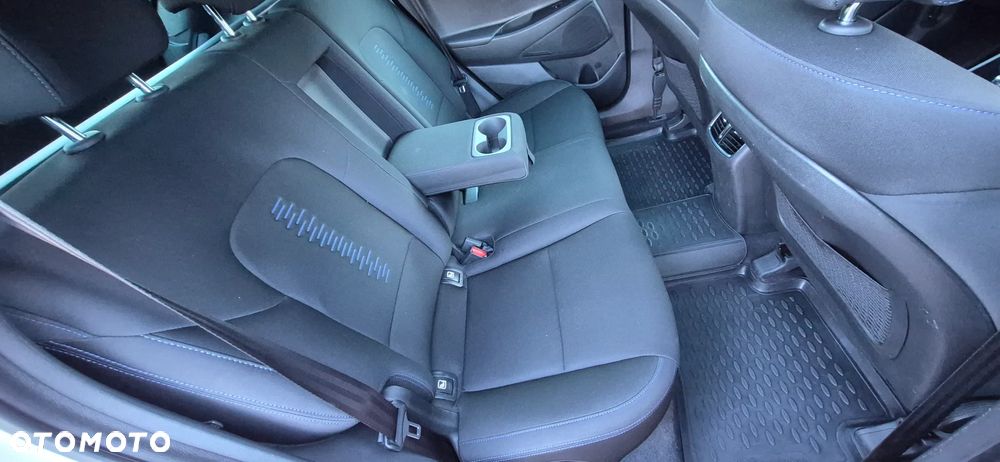 Hyundai Tucson blue 1.6 GDi 2WD Passion - 14