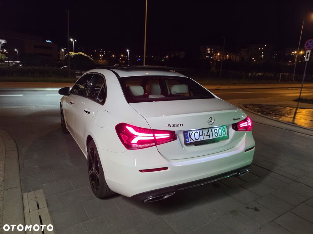 Mercedes-Benz Klasa A 220 4Matic 7G-DCT Progressive - 11
