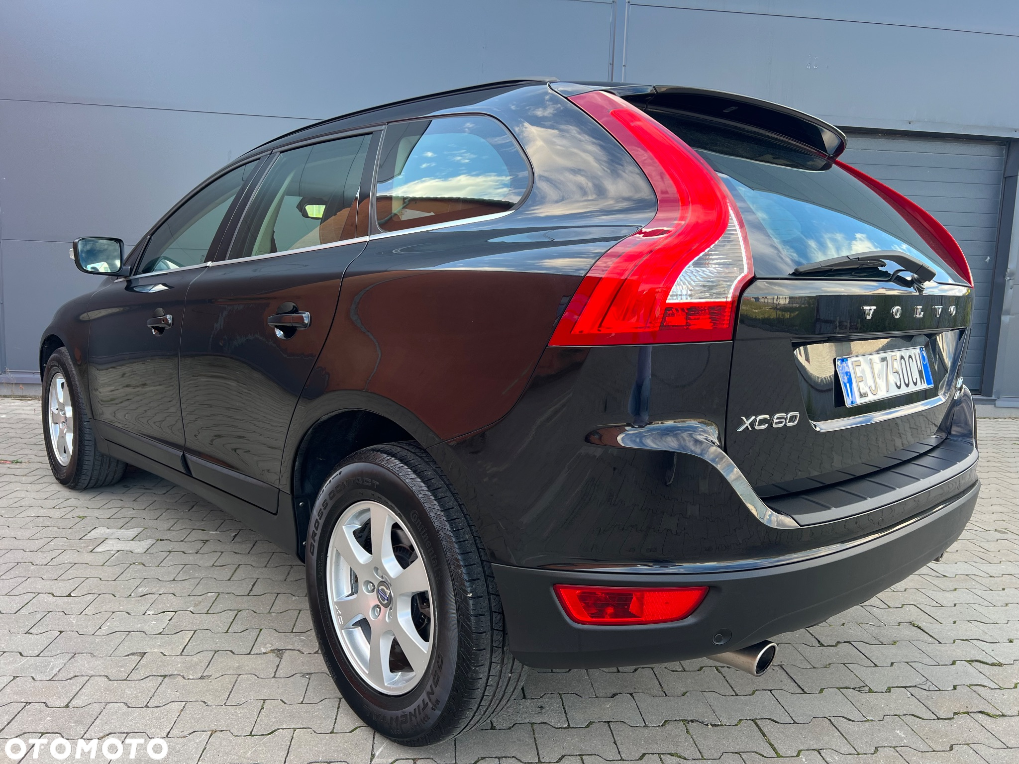 Volvo XC 60 2.4D AWD Momentum - 3