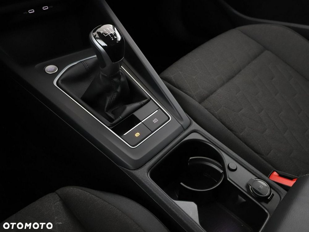 Volkswagen Golf 1.5 TSI Life - 32