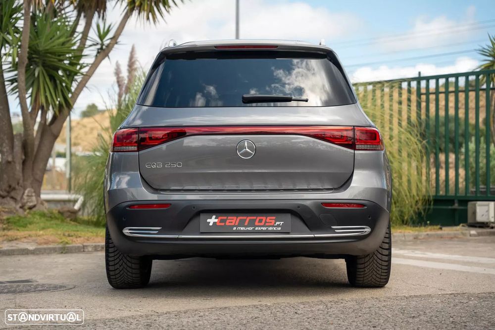 Mercedes-Benz EQB - 3