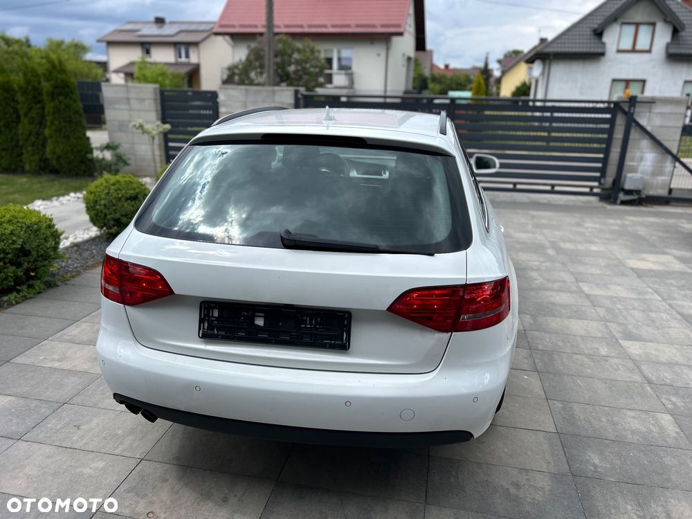Audi A4 Avant 2.0 TDI DPF Ambition - 9