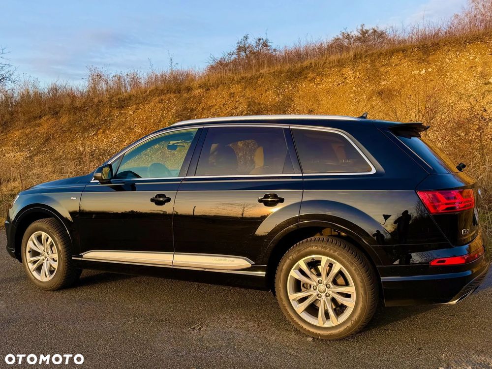 Audi Q7 - 7