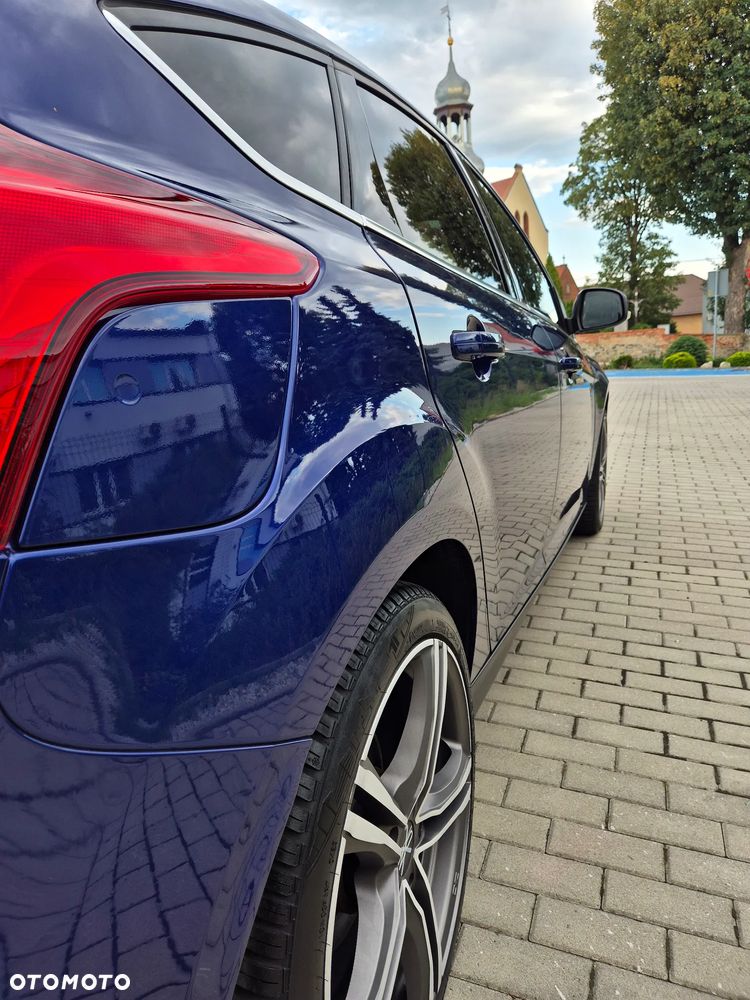 Ford Focus 2.0 TDCi DPF Titanium - 23