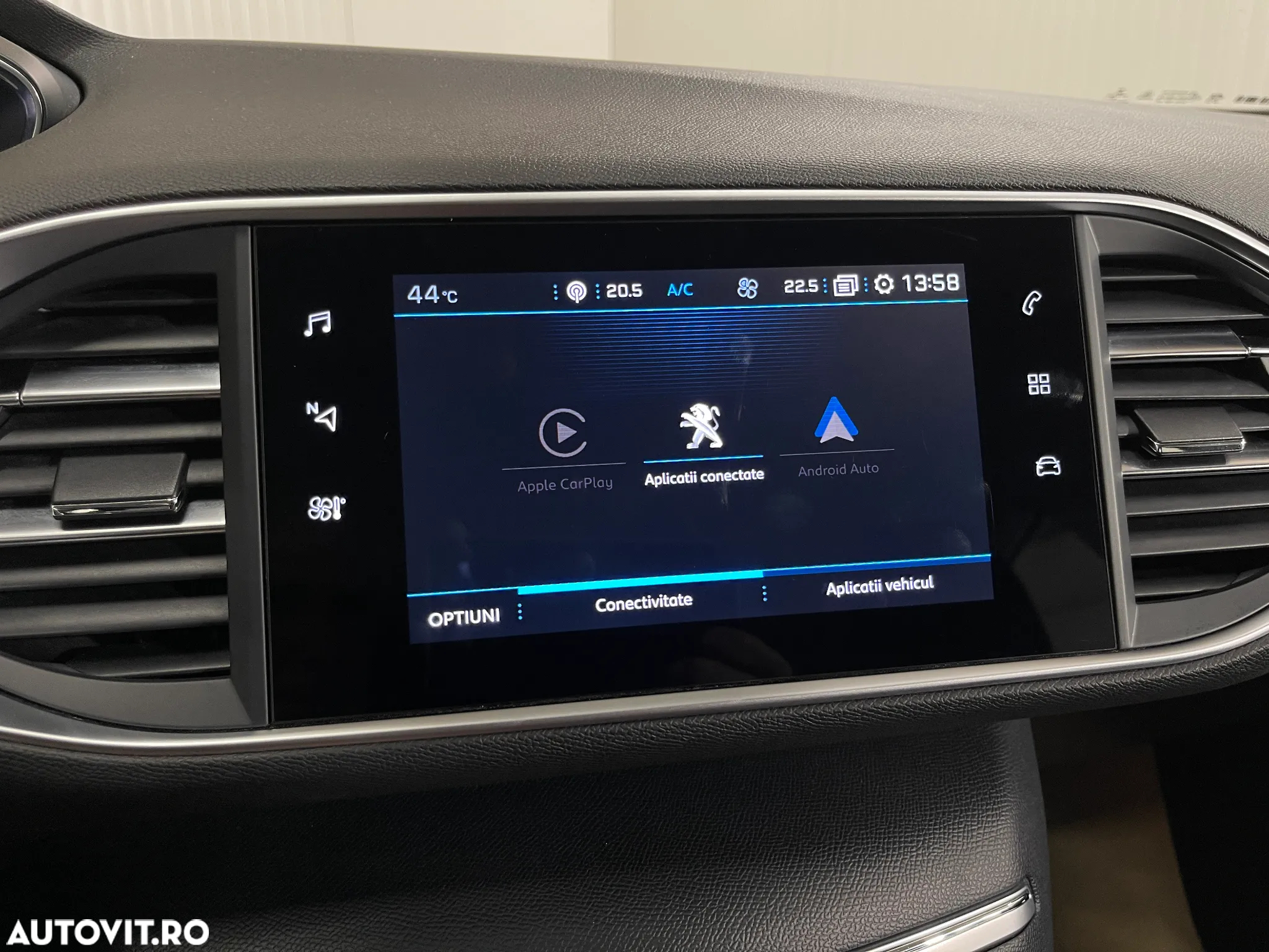 Peugeot 308 SW BlueHDi 130 EAT8 Allure - 16