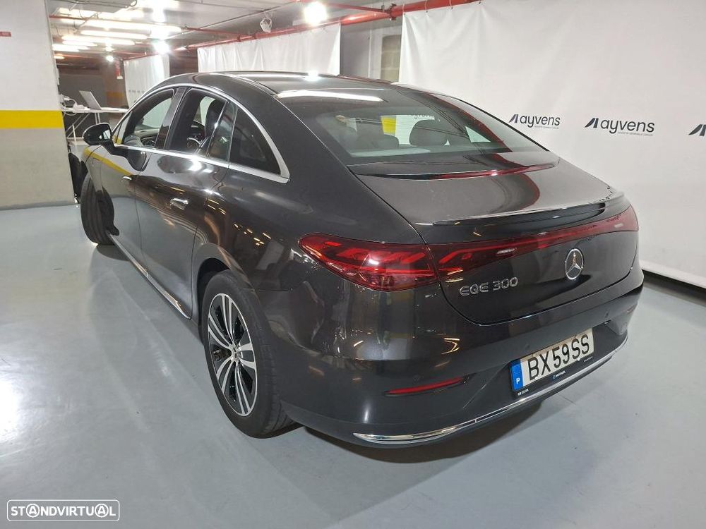 Mercedes-Benz EQE 300 - 3