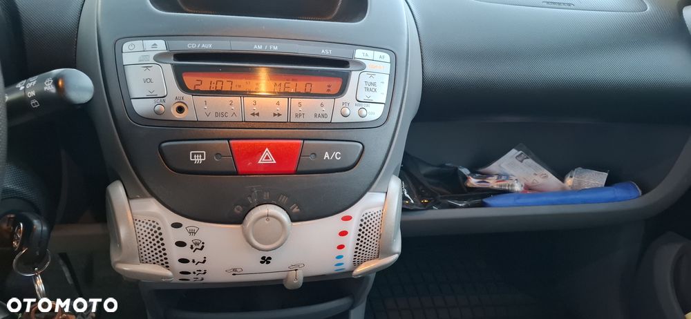 Toyota Aygo - 11