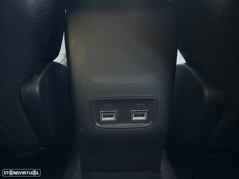 Peugeot 2008 1.2 PureTech Allure EAT8 - 35