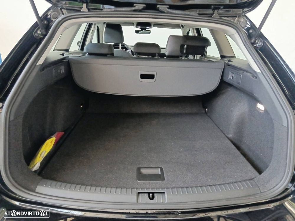 SEAT Leon 2.0 TDI Style - 6