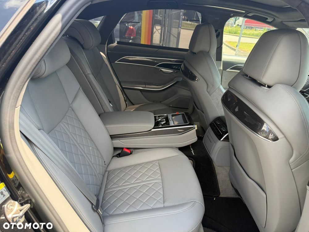 Audi S8 TFSI mHEV Quattro Tiptr - 32