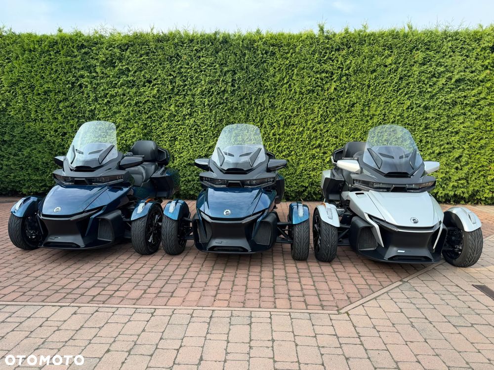 Can-Am Spyder - 8