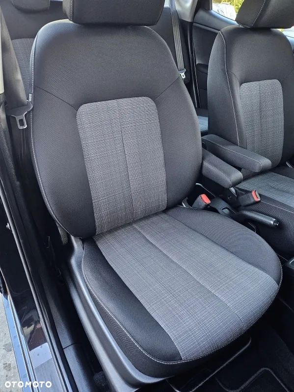 Kia Venga 1.4 CVVT Spirit - 21