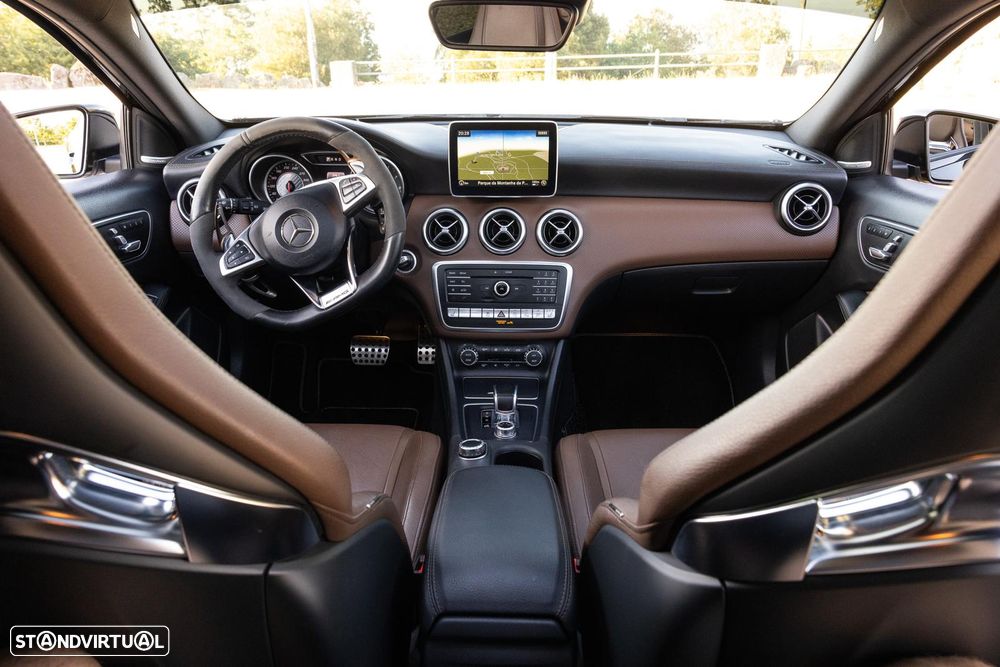 Mercedes-Benz A 45 AMG - 16