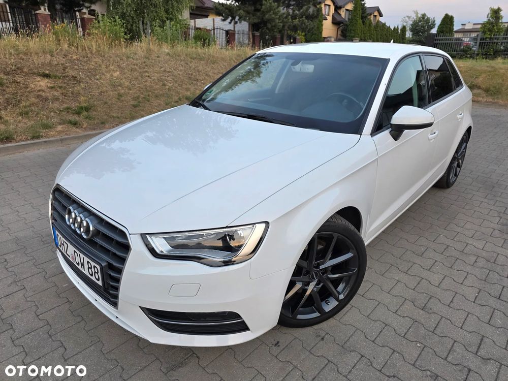 Audi A3 Sportback - 15