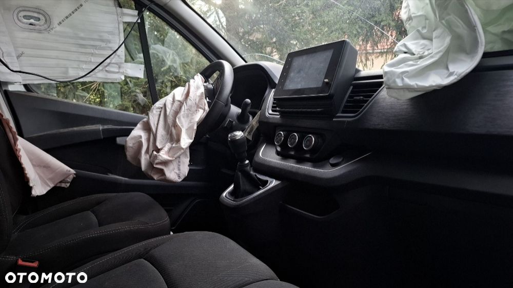 Renault Trafic - 6