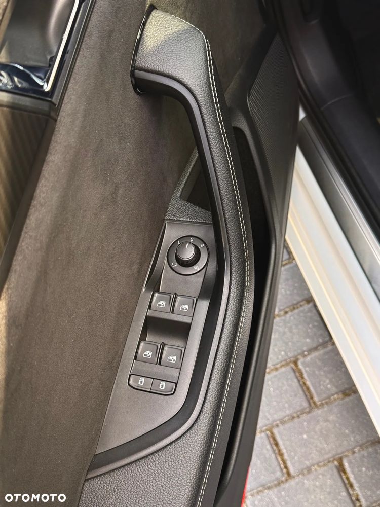 Skoda Superb 2.0 TDI SCR Sportline DSG - 14