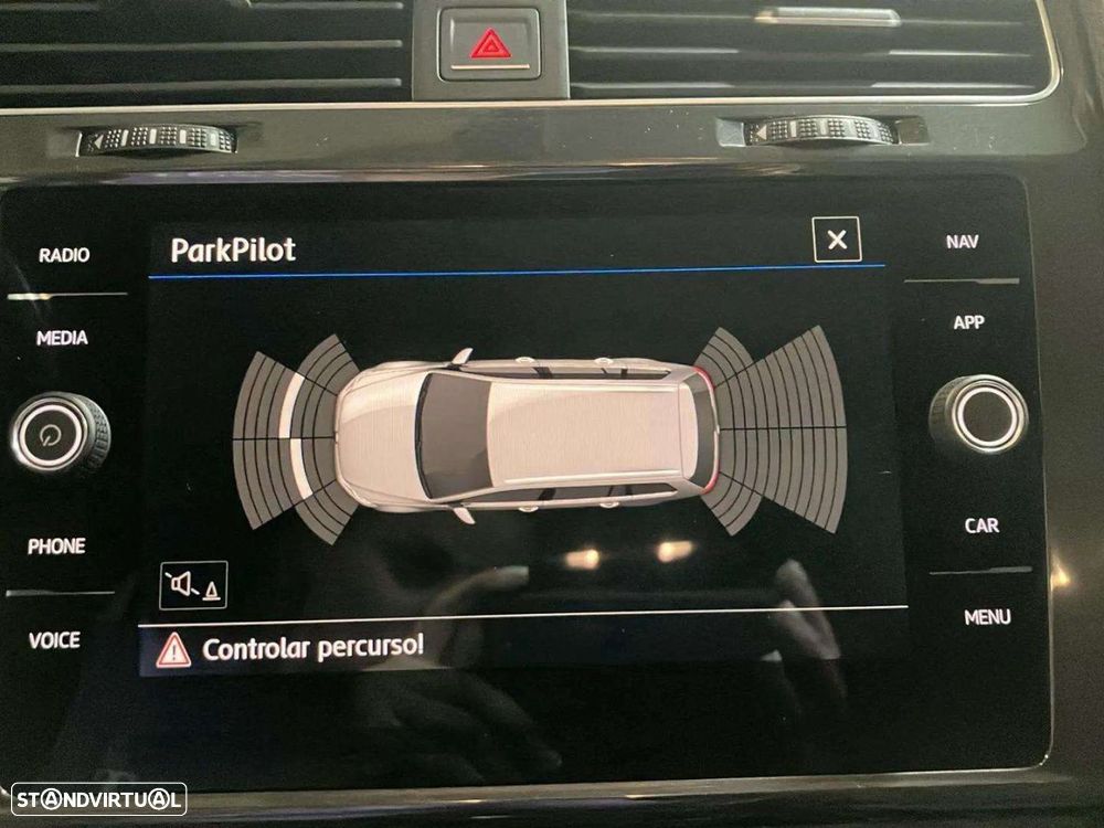 VW Golf Variant 1.6 TDi Confortline - 13