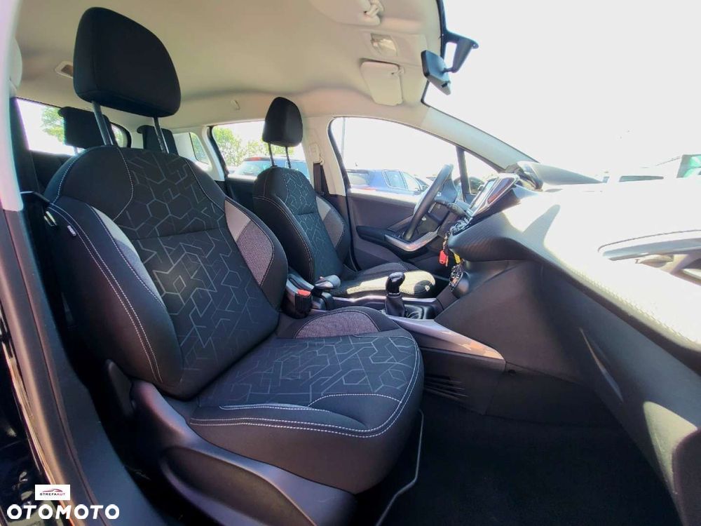 Peugeot 2008 - 6