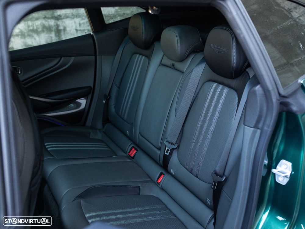 Aston Martin DBX 707 - 28