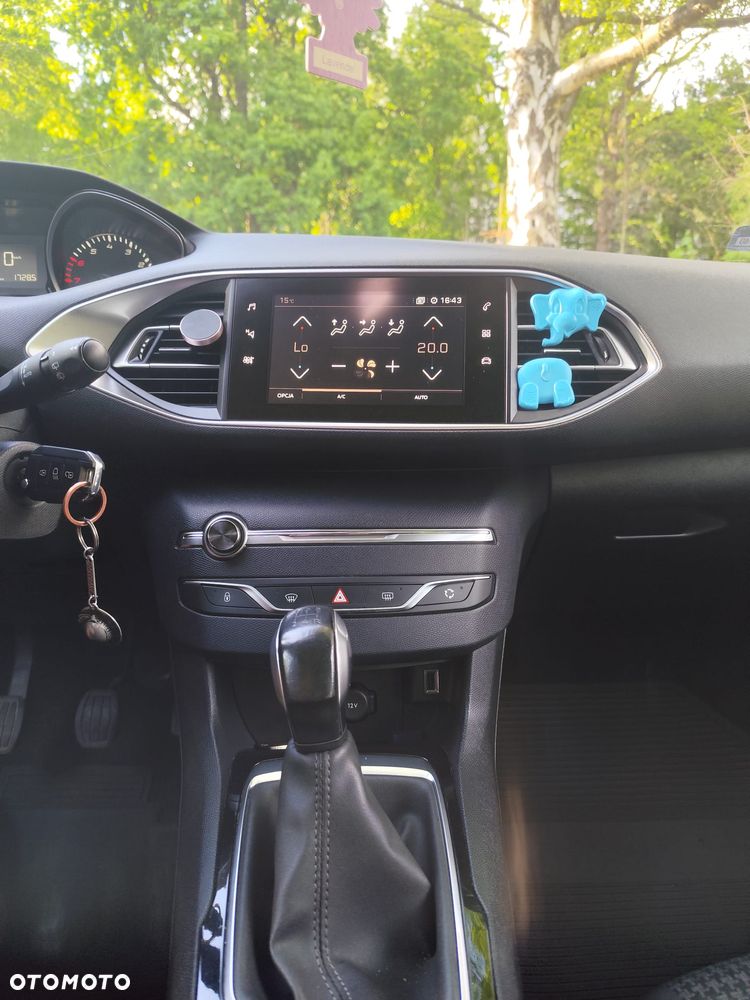 Peugeot 308 - 18