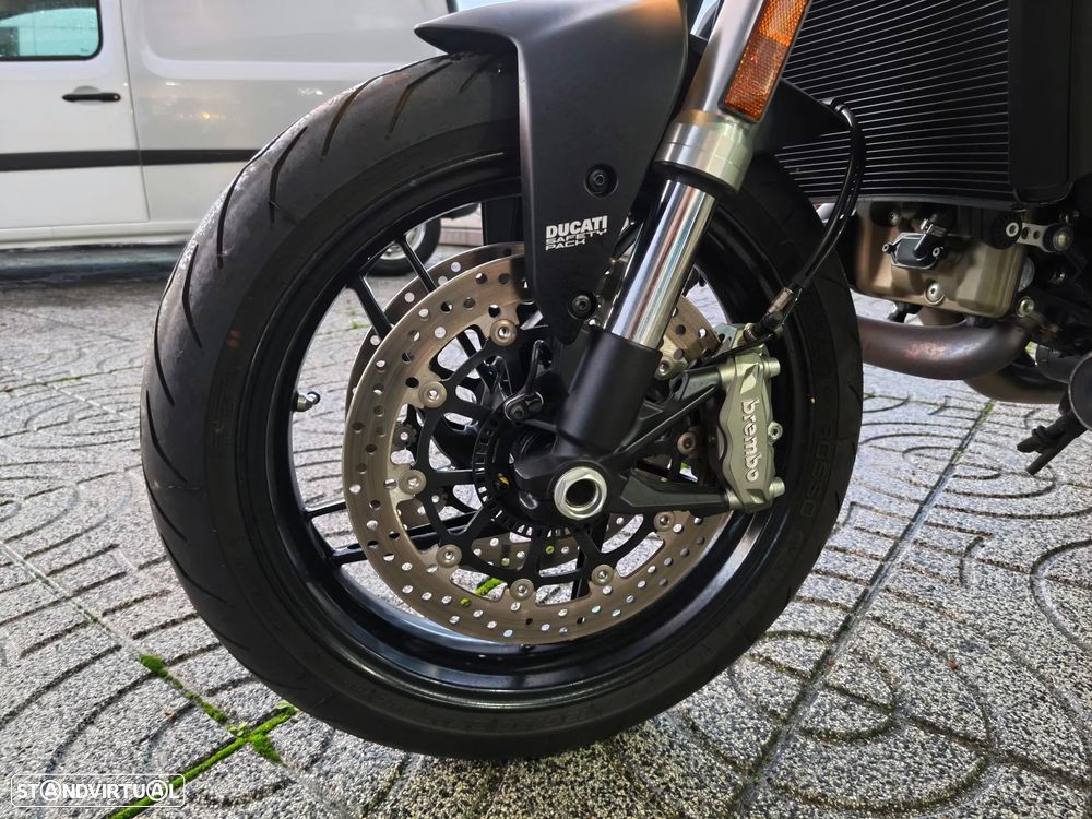 Ducati Monster 821 - 14