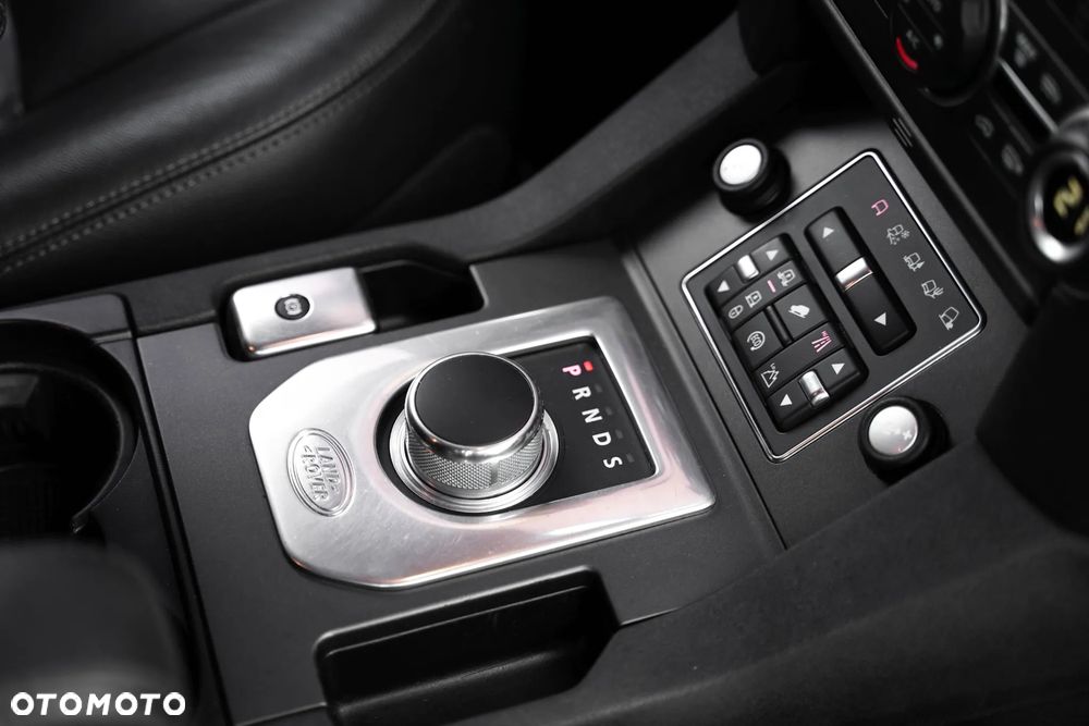 Land Rover Discovery 3.0 SD V6 SE - 25