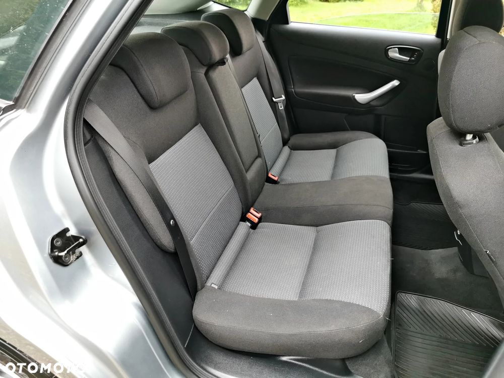 Ford Mondeo 2.0 Titanium - 24