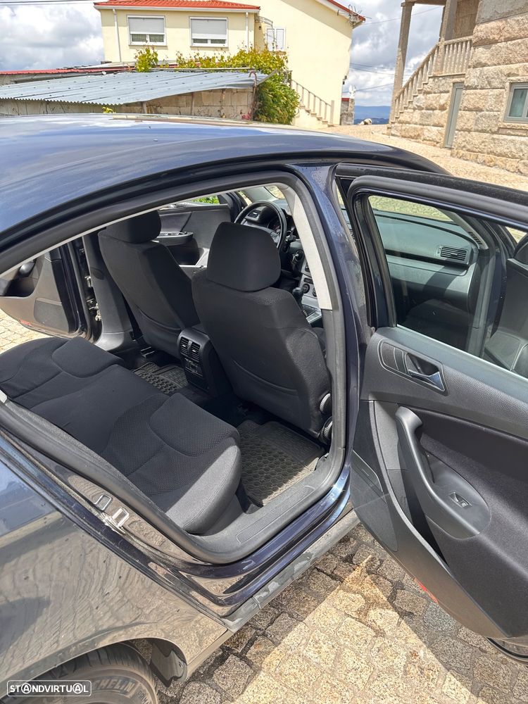 VW Passat - 7