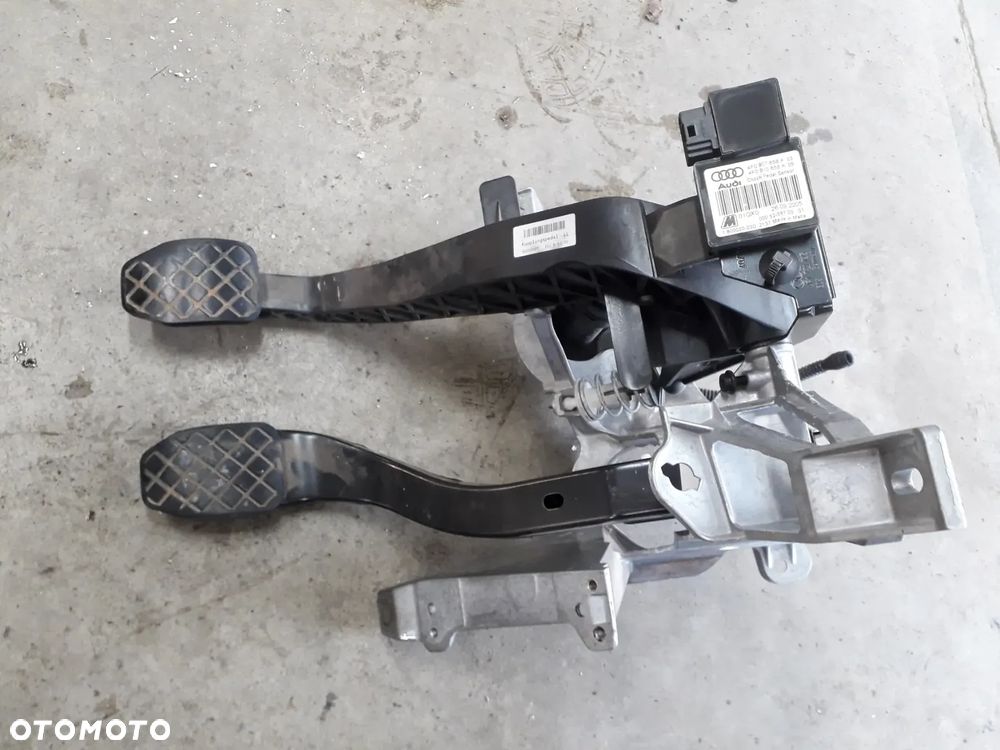 pedał sprzęgła hamulca stelaż 4F1721117B A6 C6 2.0 FSI TFSI BPJ - 1