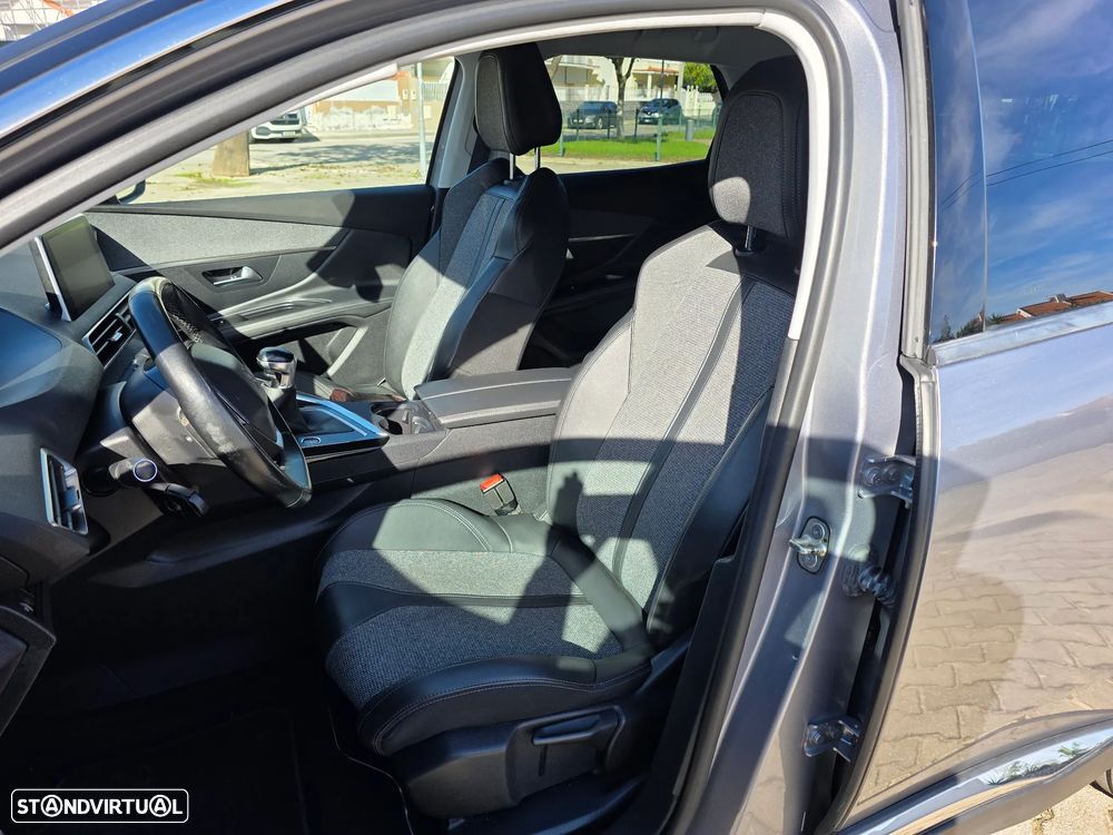 Peugeot 3008 1.2 PureTech Allure Pack - 15