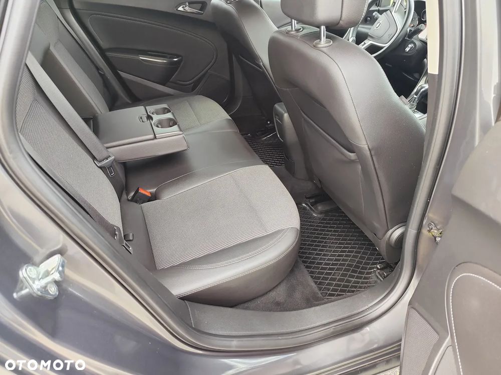 Opel Astra 1.6 Turbo Automatik - 16