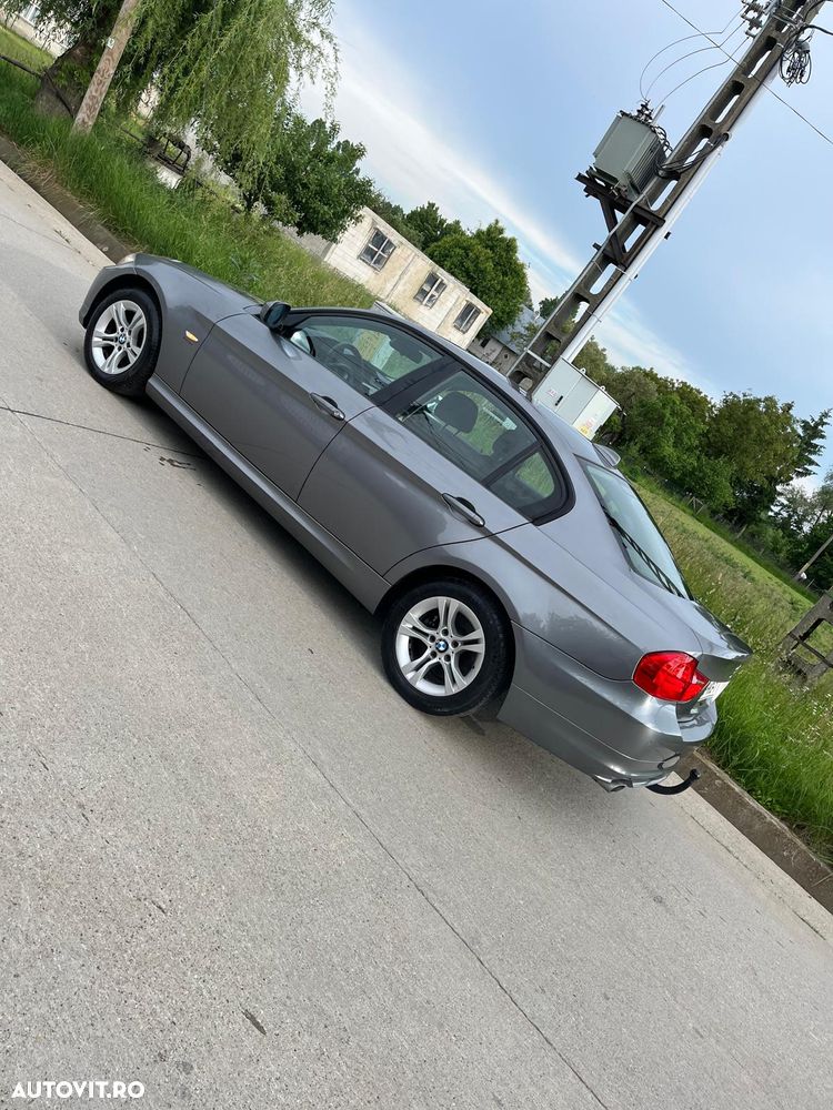 BMW Seria 3 318d - 5