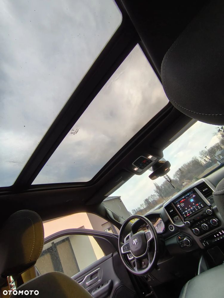 RAM 1500 Crew Cab Shortbed Bighorn - 23