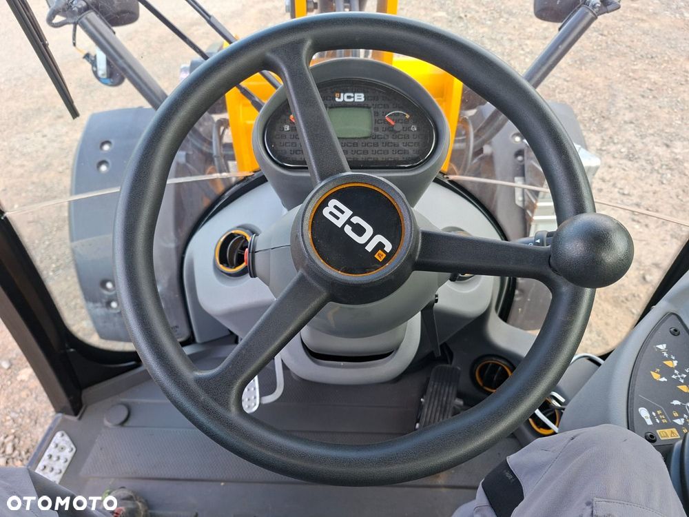 JCB 409 Sv - 13