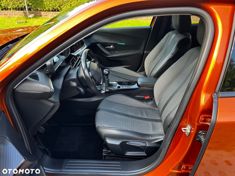 Peugeot 2008 1.5 BlueHDi Allure S&S - 24