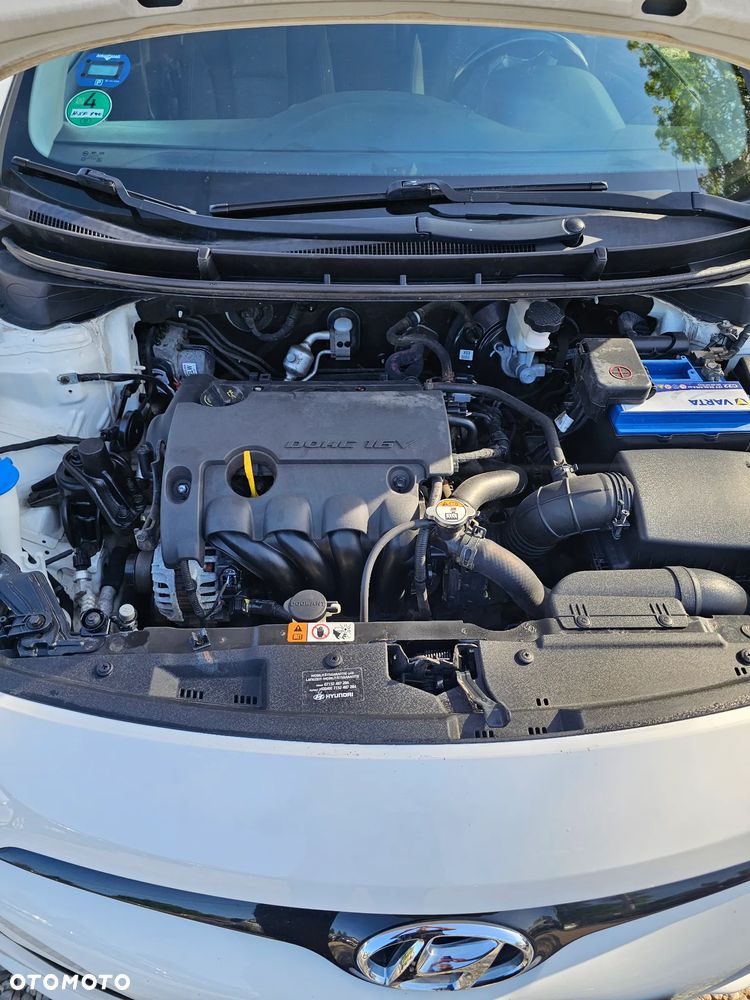 Hyundai i30 i30cw 1.4 Advantage - 19