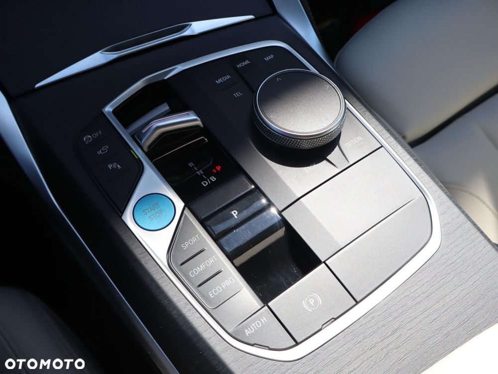 BMW i4 - 13