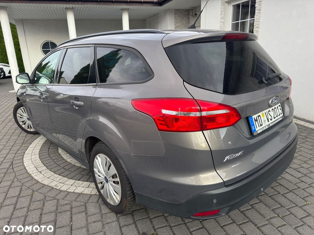 Ford Focus 1.5 TDCi Titanium PowerShift - 4