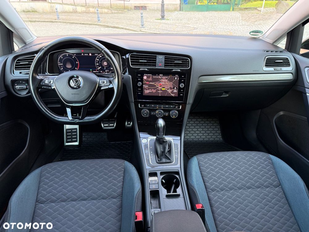 Volkswagen Golf 1.6 TDI SCR DSG IQ.DRIVE - 30