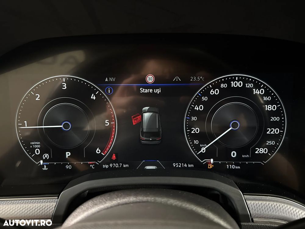 Volkswagen Touareg V6 TDI 4MOTION R-Line - 11