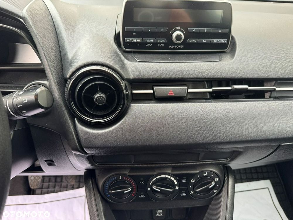 Mazda 2 - 15