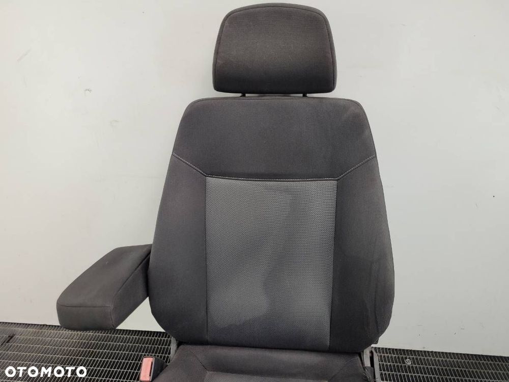 FOTEL PRZÓD PRZEDNI LEWY KIEROWCY PODŁOKIETNIK OPEL ZAFIRA B EU - 2