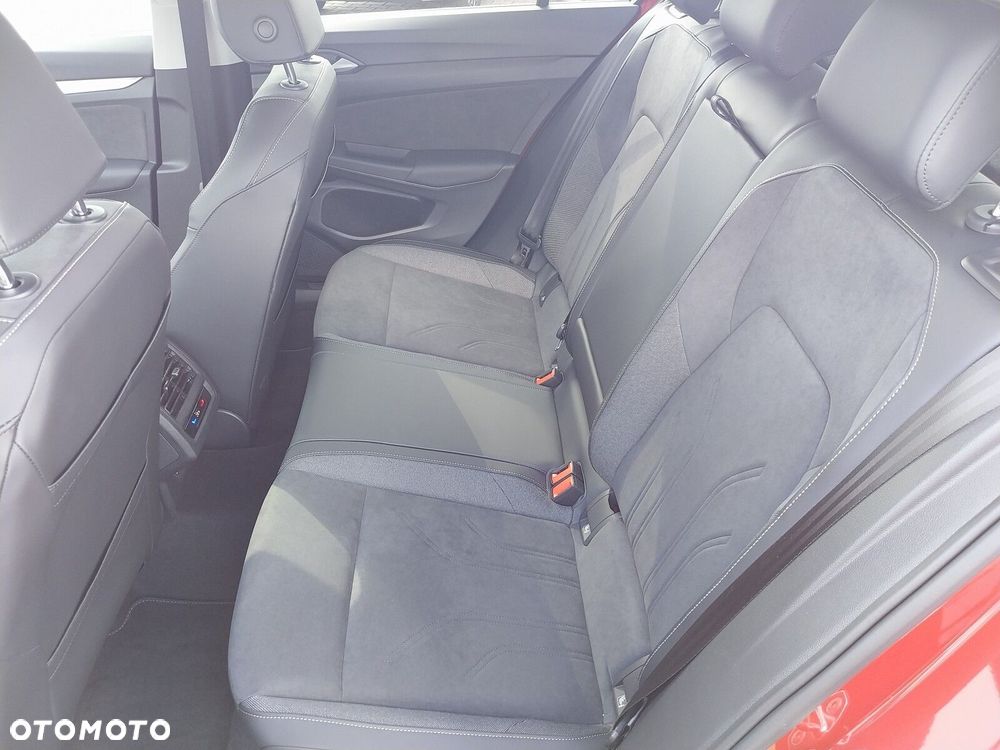 Volkswagen Golf - 18